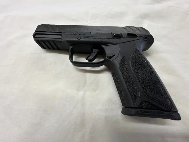 RUGER SECURITY 9 (3810) (Used)