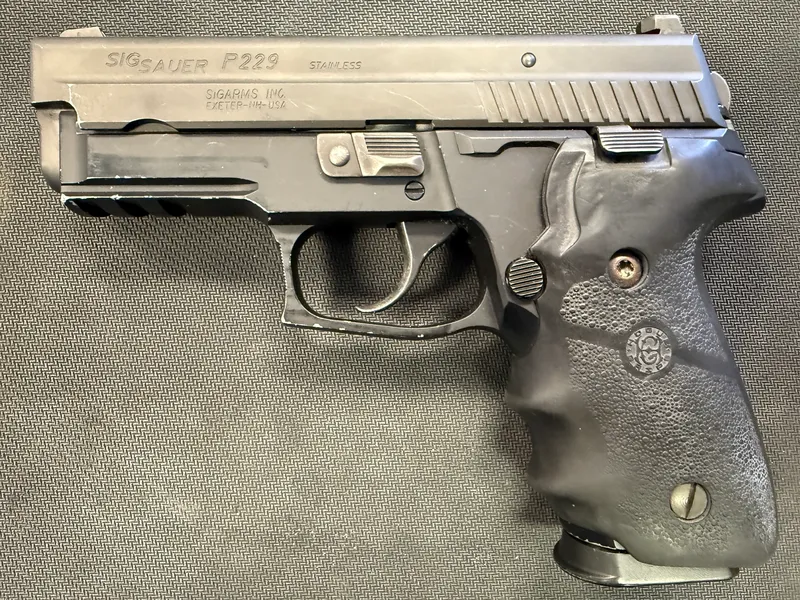 SIG SAUER P229 (Used)