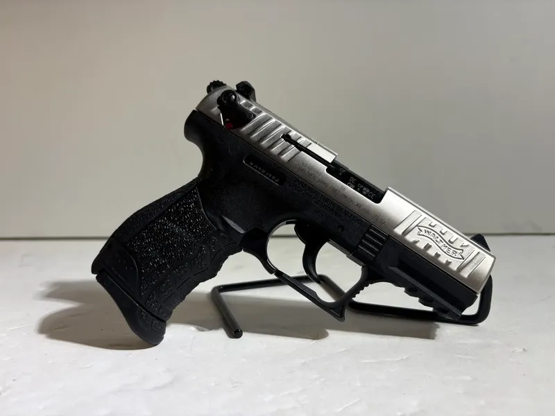 WALTHER P22Q (Used)