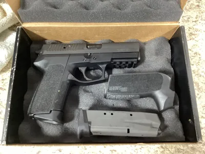 SIG SAUER SP2022 (Used)