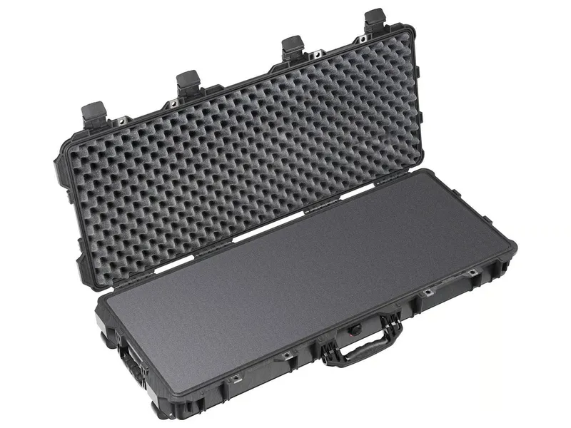 Pelican 1700 35.8 x 13.7 Protector Long Case (Black)