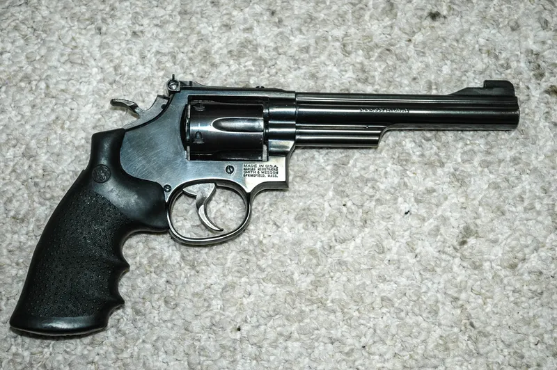 SMITH & WESSON 19-7 (Used)