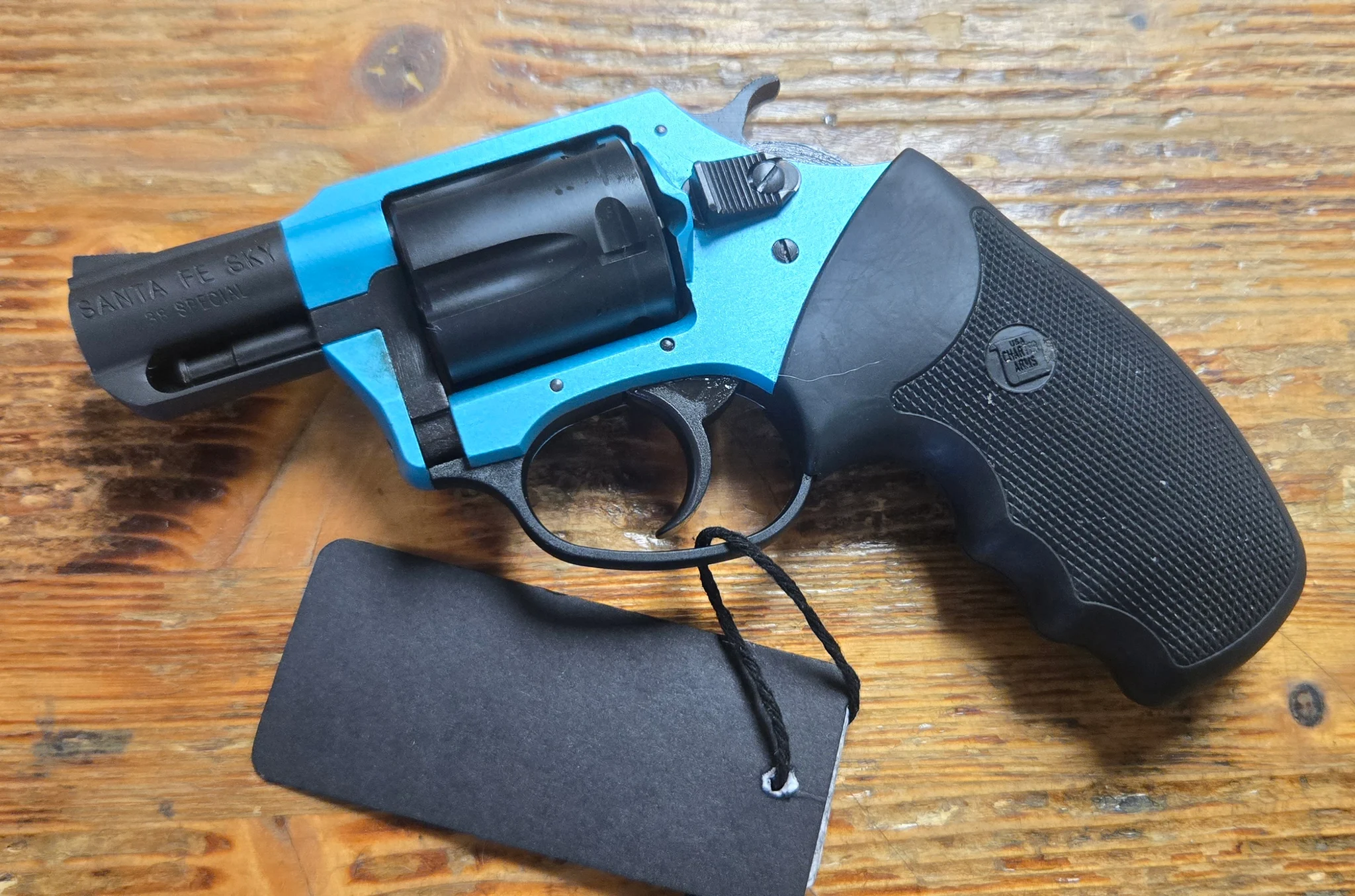 CHARTER ARMS SANTA FE SKY UNDERCOVER LITE (Used)