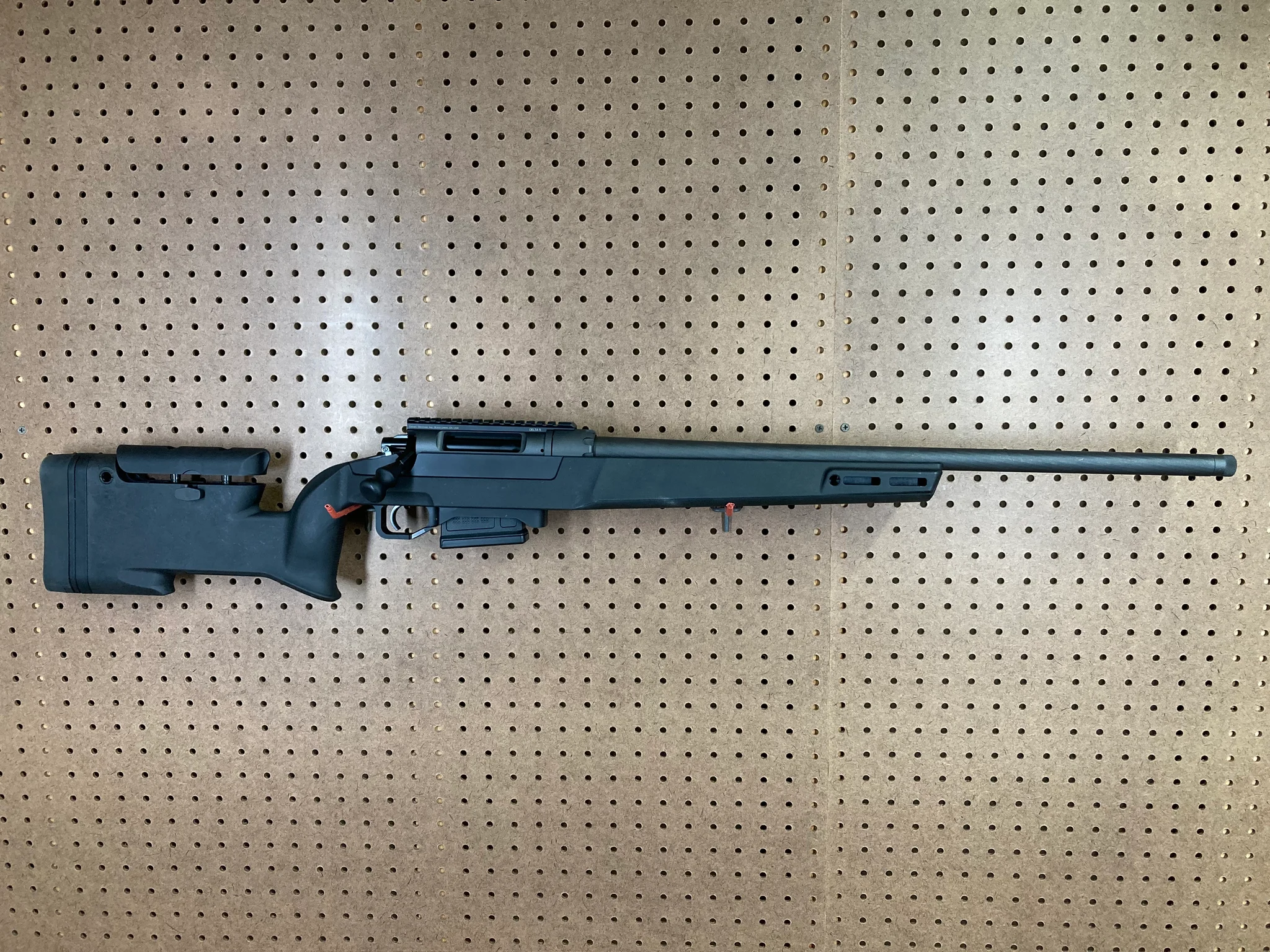 DANIEL DEFENSE DELTA 5 (Used)