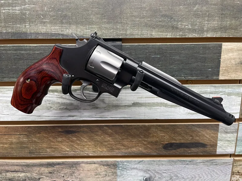 SMITH & WESSON 629-6 (Used)