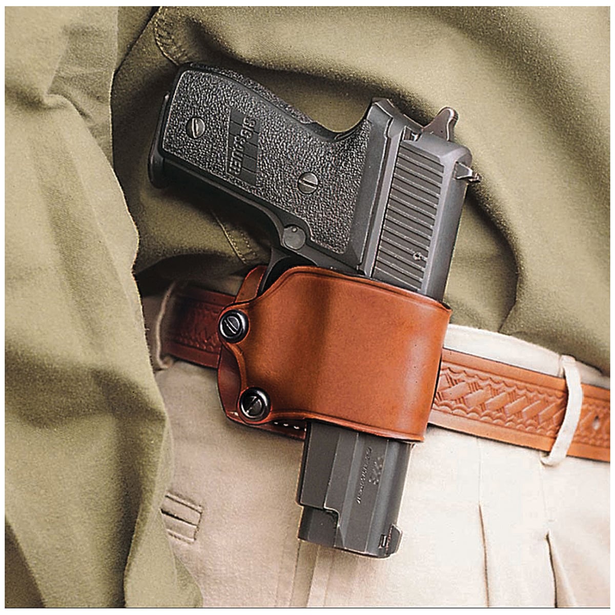 Desantis Gunhide Yaqui Slide Ruger SR9/SR40 OWB Holster RH Leather, Tan