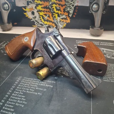DAN WESSON FIREARMS 15 (Used)