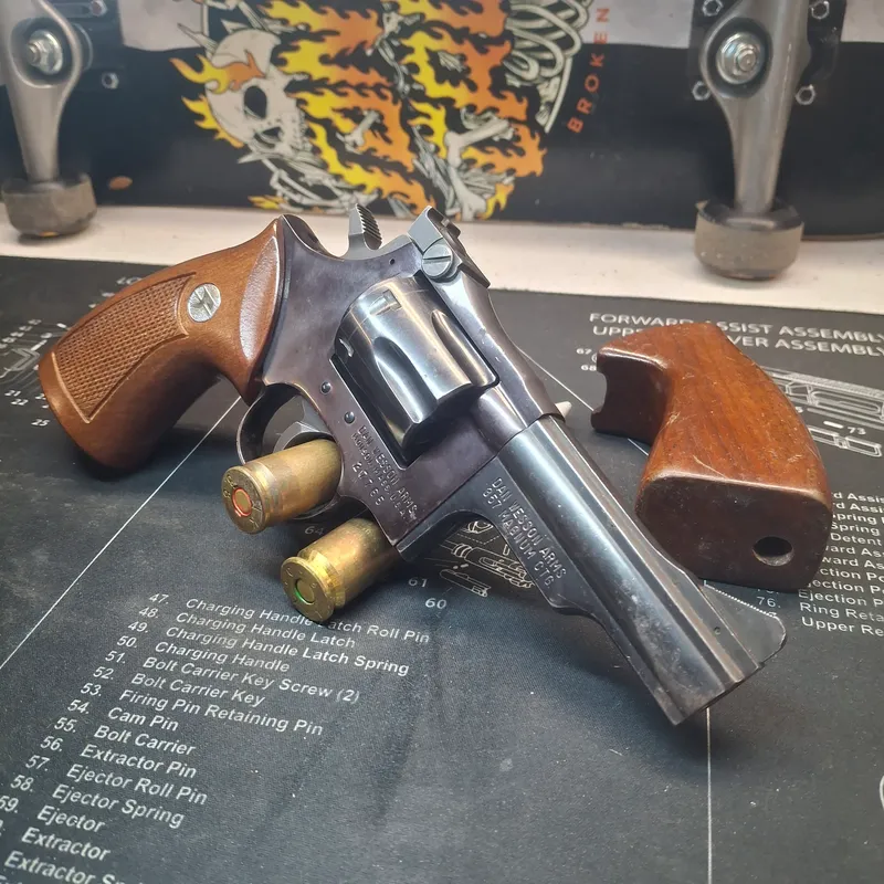 DAN WESSON FIREARMS 15 (Used)