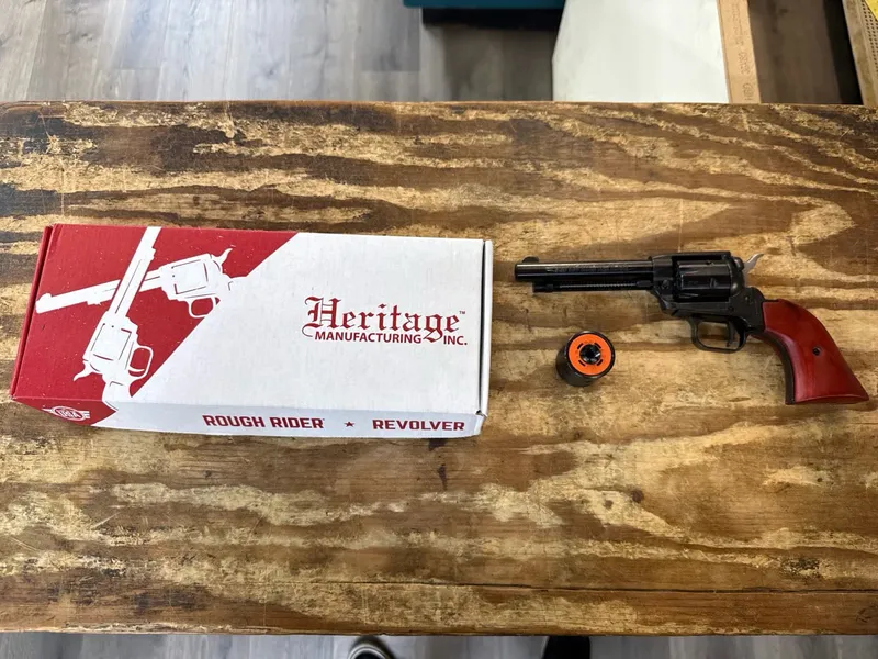 HERITAGE MFG. ROUGH RIDER RR22MB4 (Used)