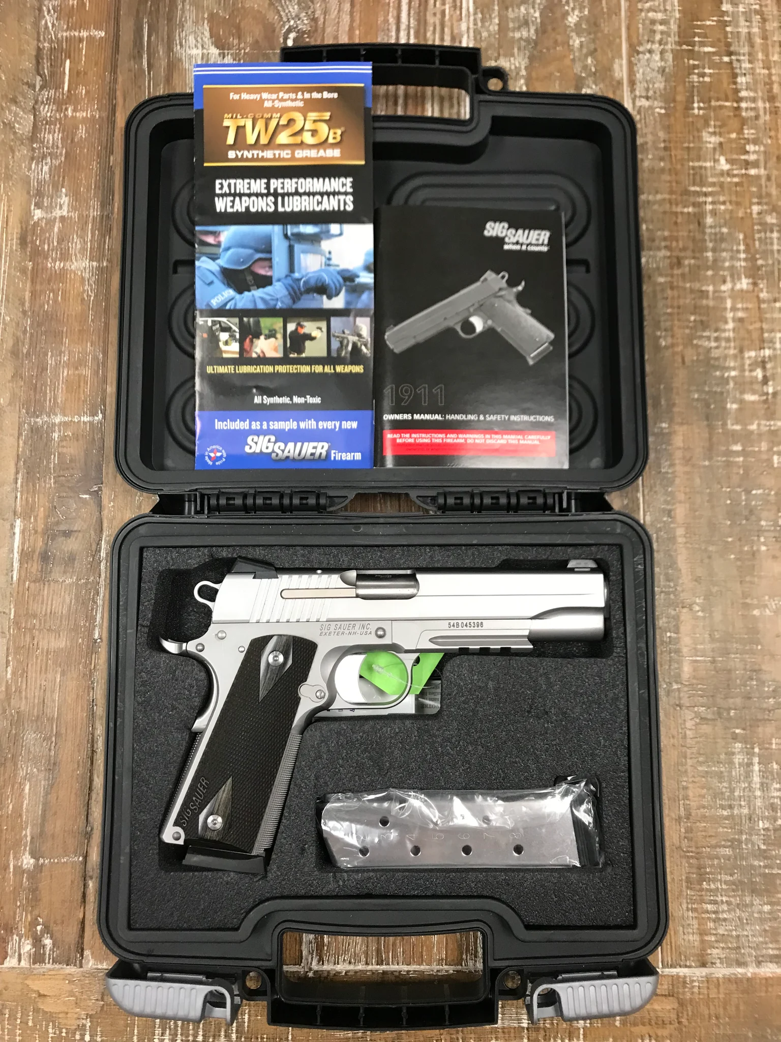 SIG SAUER 1911 STAINLESS CA COMPLAINT RAIL (Used)