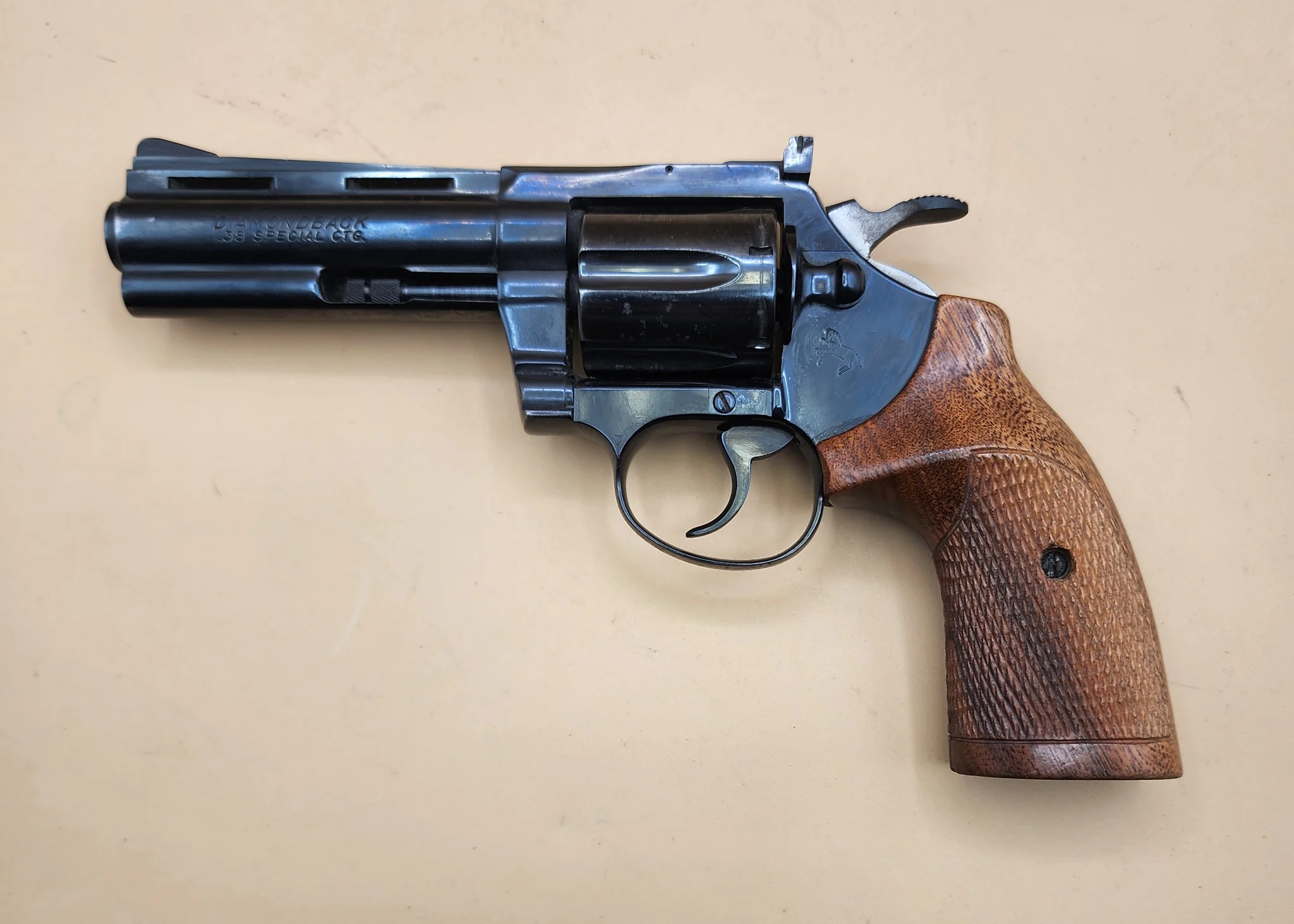 COLT DIAMONDBACK (Used)