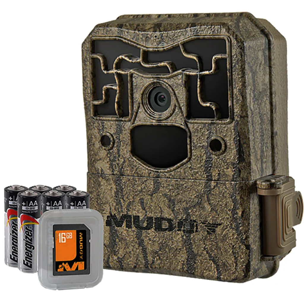 Muddy Pro Cam 20 Bundle Batteries SD Card 20 MP and 720 Video at 30FPS