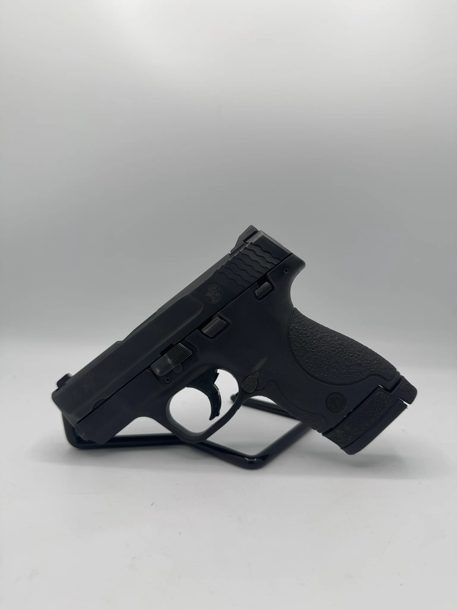 SMITH & WESSON M&P 40 Shield *CA Compliant (Used)