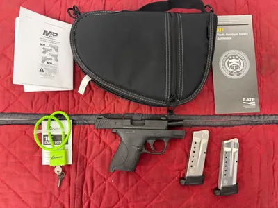 SMITH & WESSON M&P SHIELD (Used)