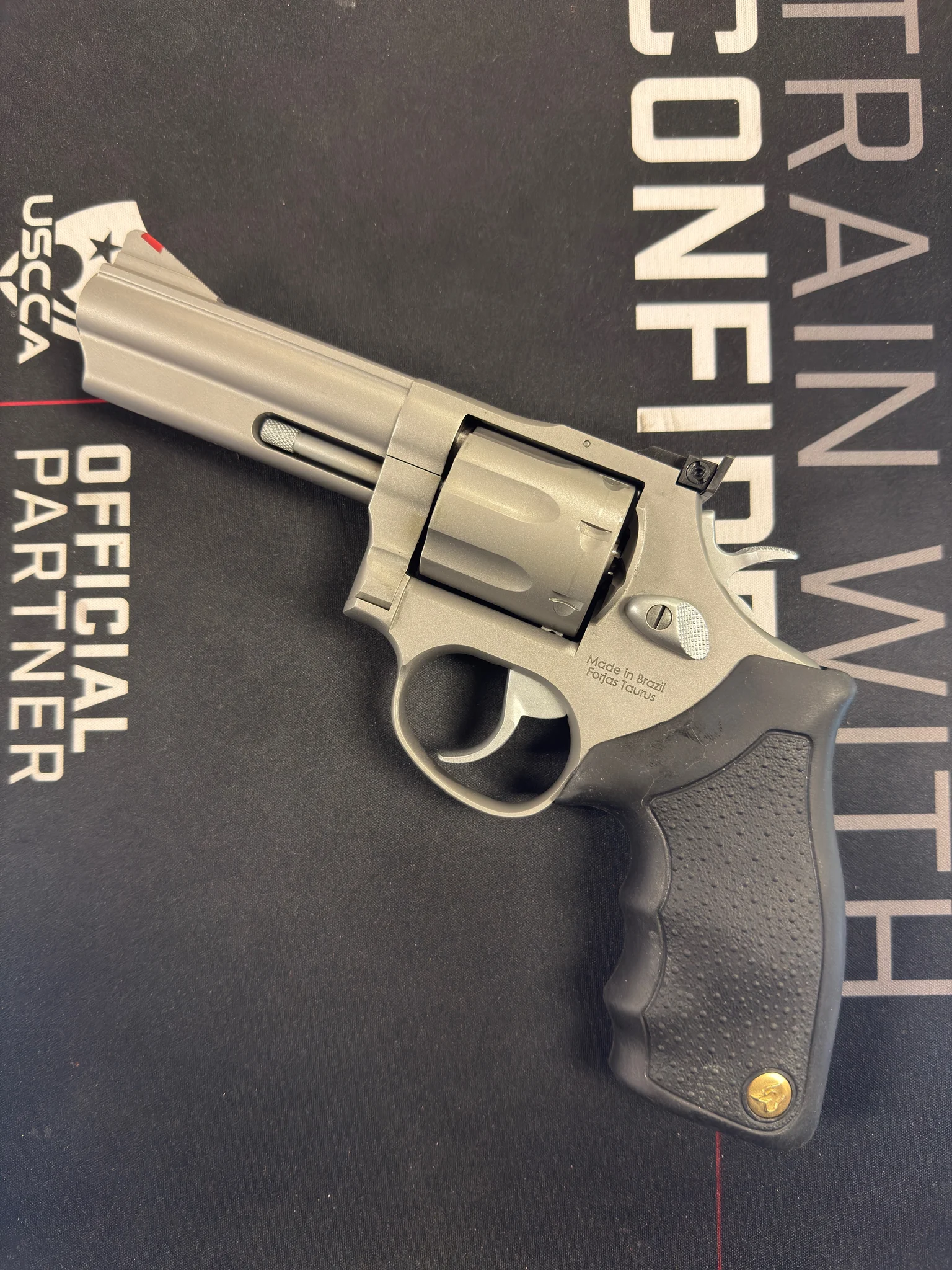 TAURUS 66 (2-660049) (Used)