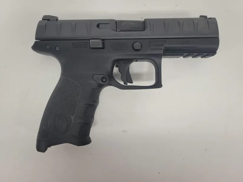 BERETTA APX (Used)