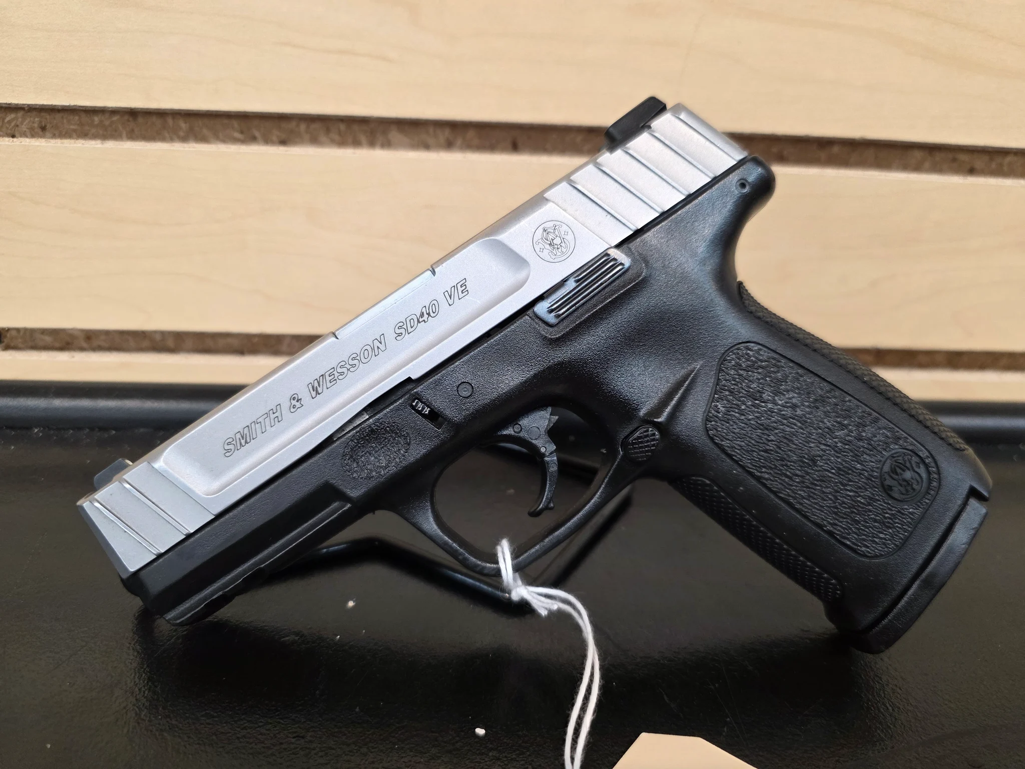 SMITH & WESSON SD40 VE (Used)