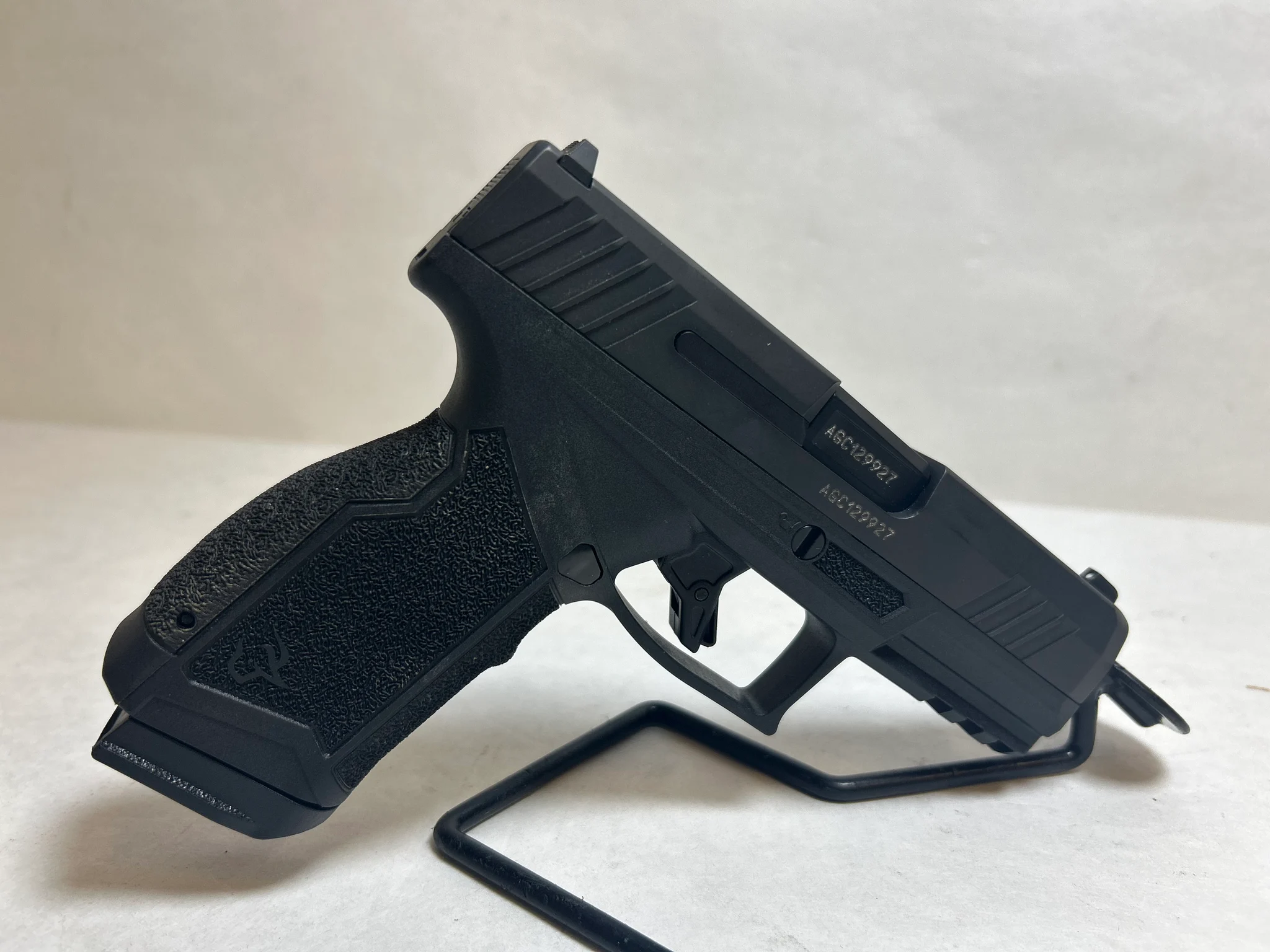 TAURUS GX4 CARRY [BLK] (Used)