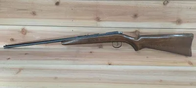 ANSCHUTZ 22 RIFLE (Used)