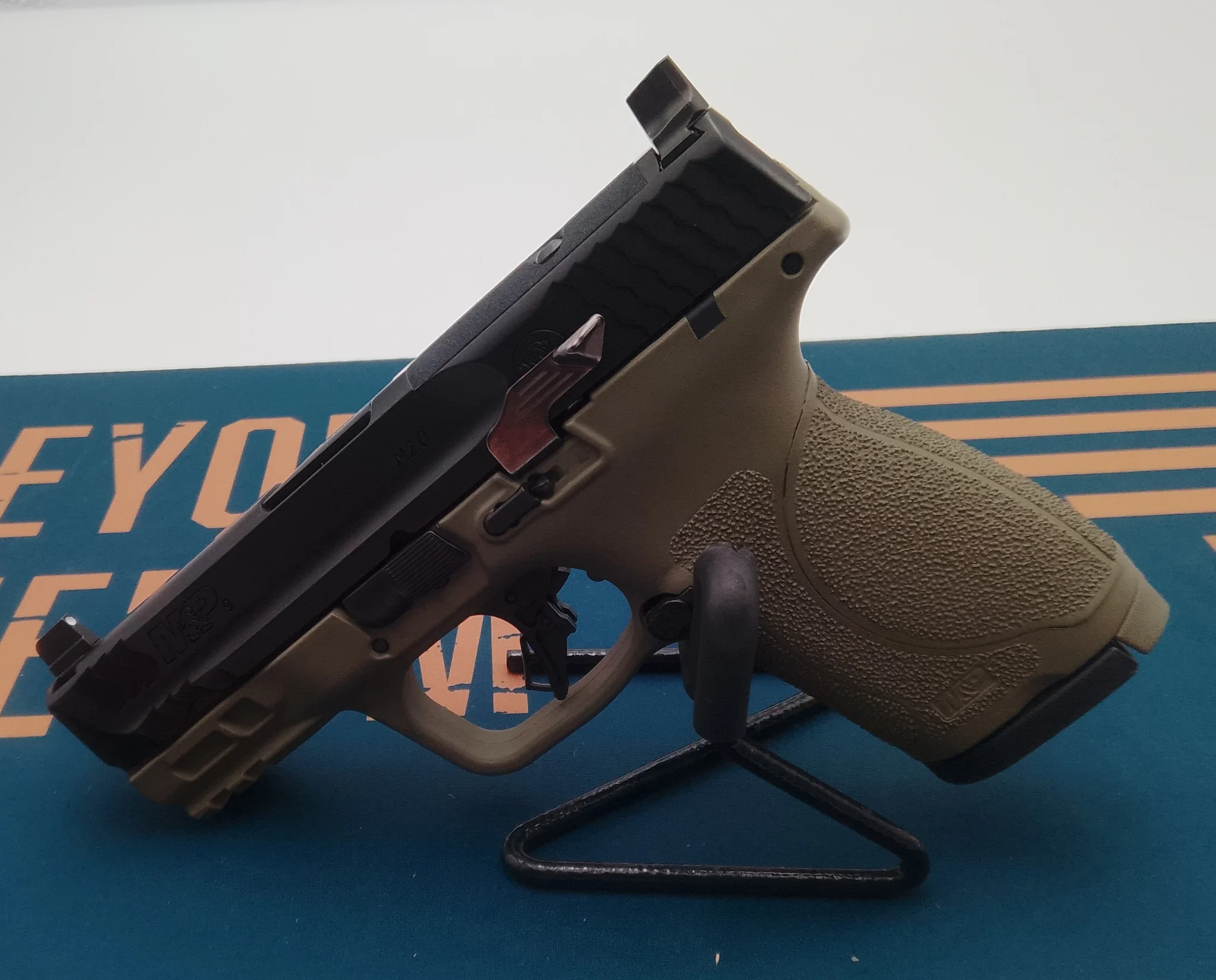 SMITH & WESSON M&P9 M2.0 Compact (Used)