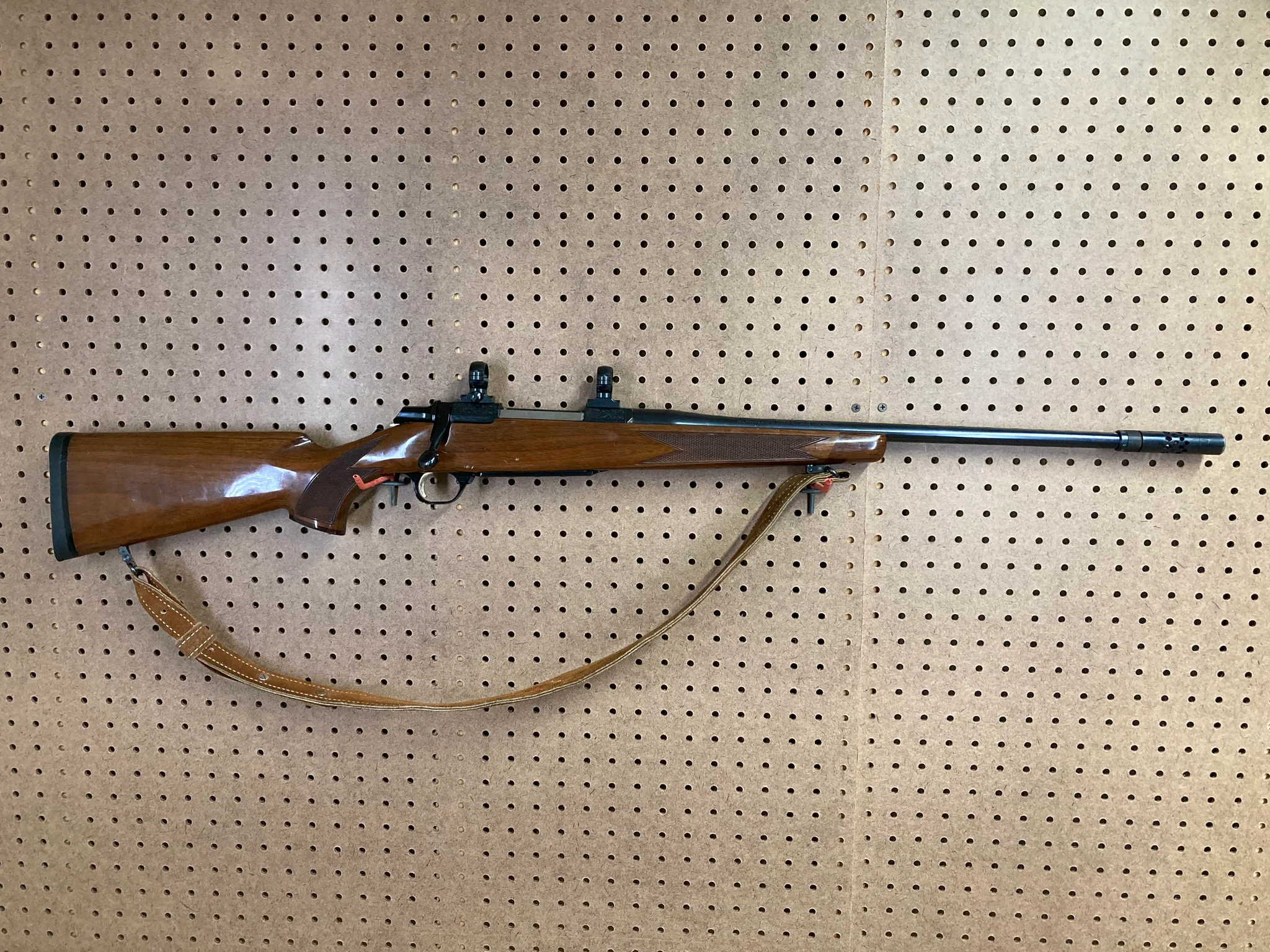 BROWNING A-BOLT MEDALLION (Used)