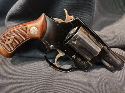 SMITH & WESSON .38 CHIEFS SPECIAL AIRWEIGHT "PRE-MODEL 37" (Used)