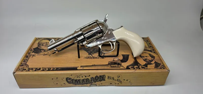 CIMARRON DOC HOLIDAY (Used)