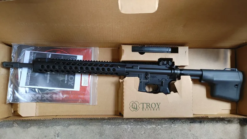 TROY INDUSTRIES M4 CARBINE