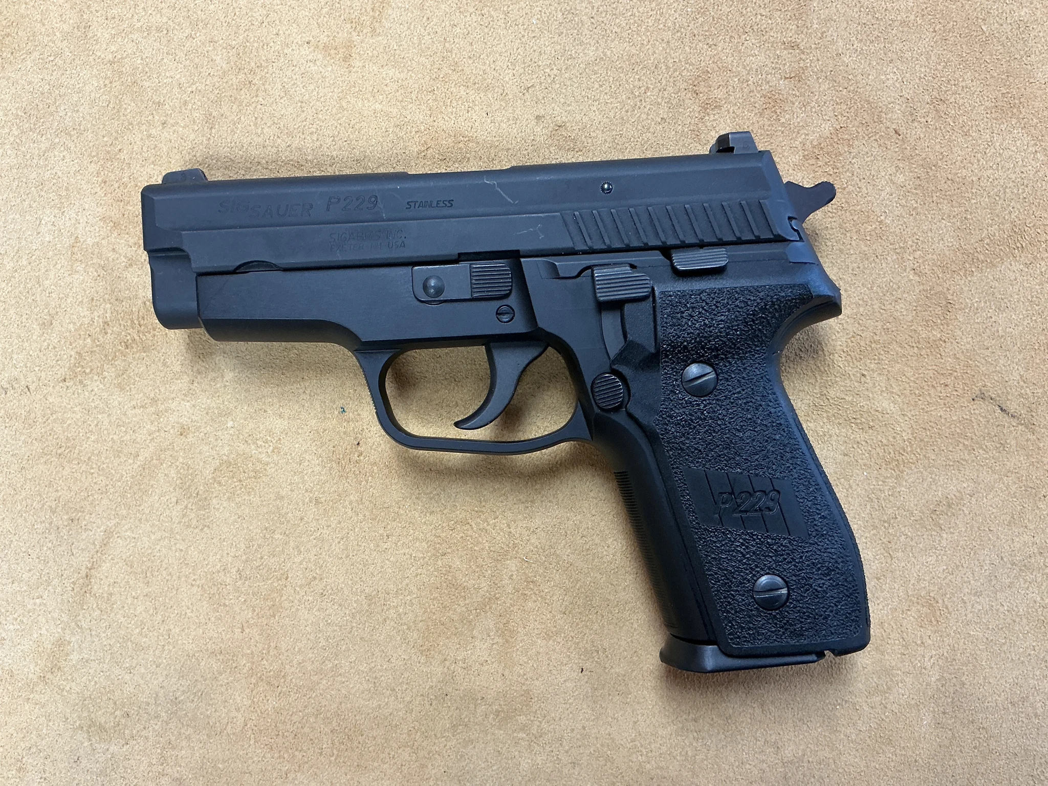 SIG SAUER P229 (Used)