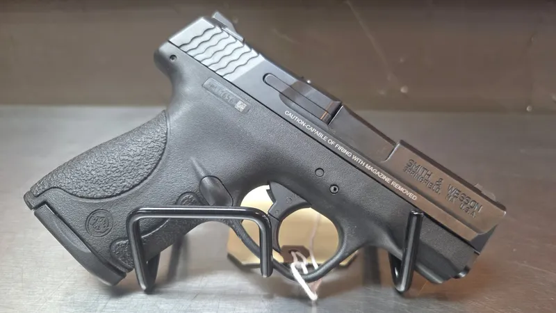 SMITH & WESSON M&P 9 SHIELD (Used)