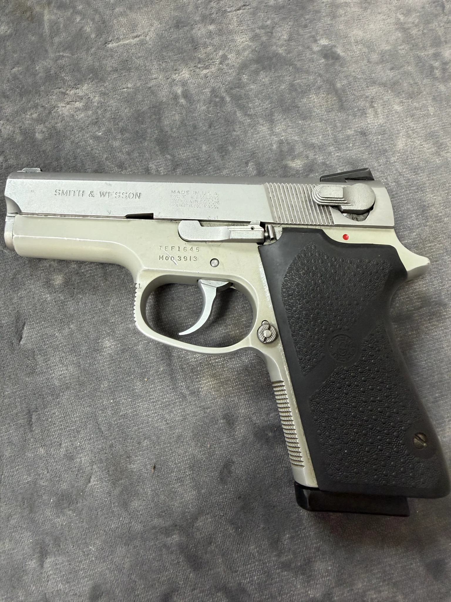 SMITH & WESSON MOD 3913 (Used)