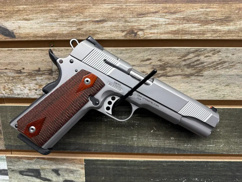 SMITH & WESSON SW1911 (Used)
