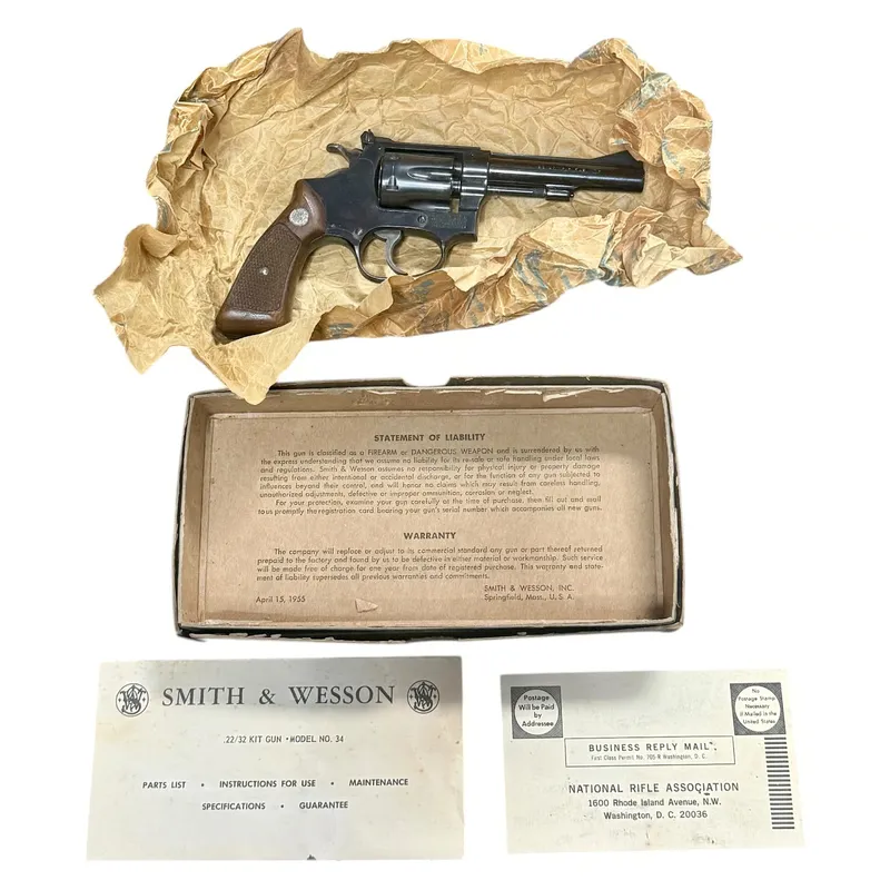 SMITH & WESSON 22/32 Kit Gun (Model 34 No-Dash) Early Production Matching Box Exceptional Condition (Used)