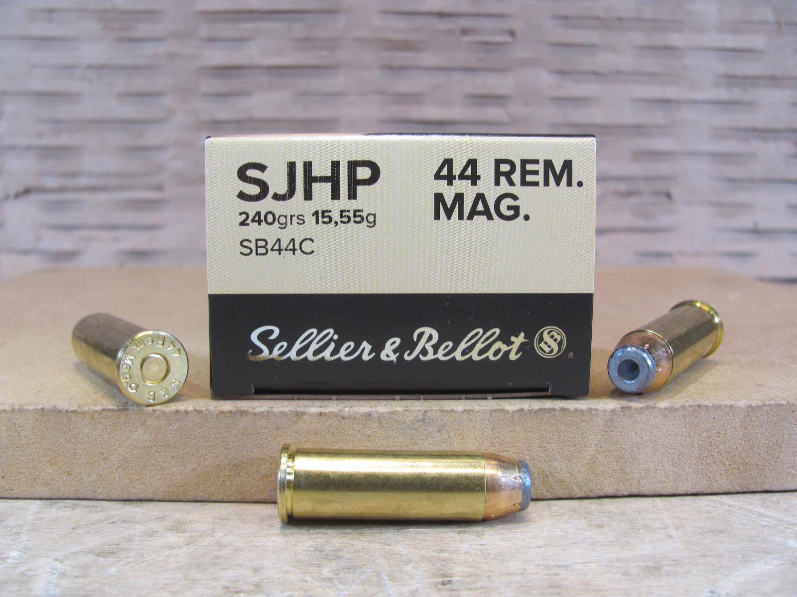 50 Round Box – 44 Magnum 240 Grain SJHP Sellier Bellot Ammo – SB44C