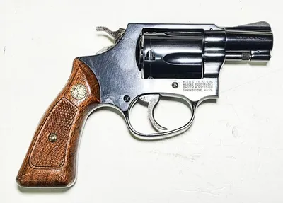 SMITH & WESSON near mint condition model 36 (Used)