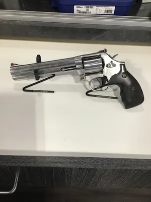 SMITH & WESSON MODEL 686-6 PERFORMANCE CENTER (Used)