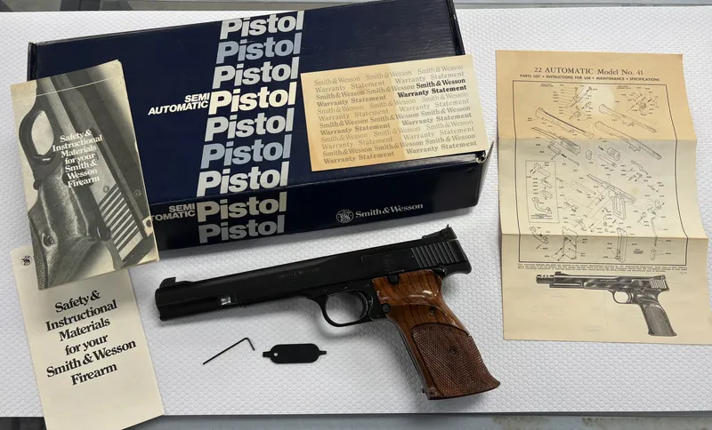 SMITH & WESSON 41 (Used)