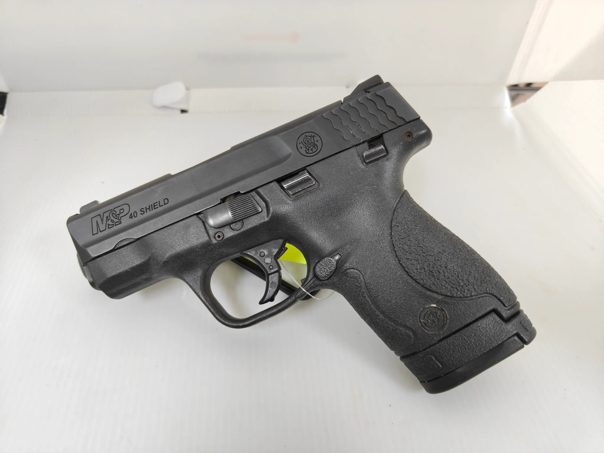 SMITH & WESSON M&P40 SHIELD (Used)