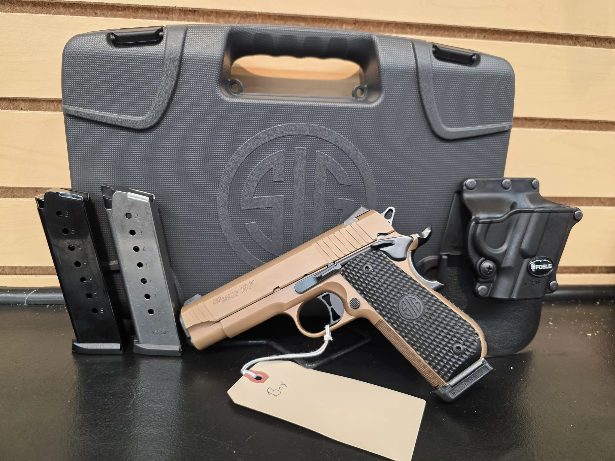 SIG SAUER 1911 CARRY FASTBACK EMPEROR SCORPION (Used)