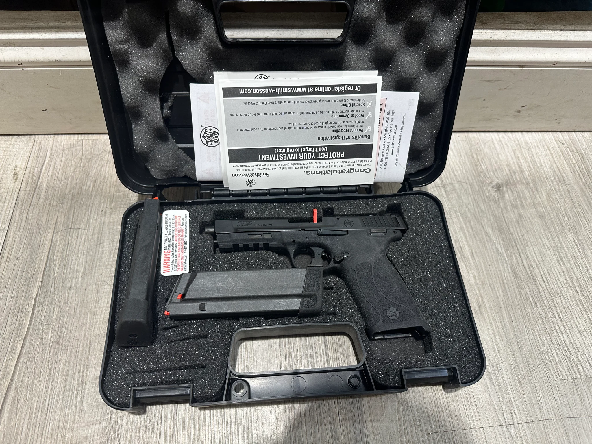 SMITH & WESSON M&P22 MAGNUM (Used)