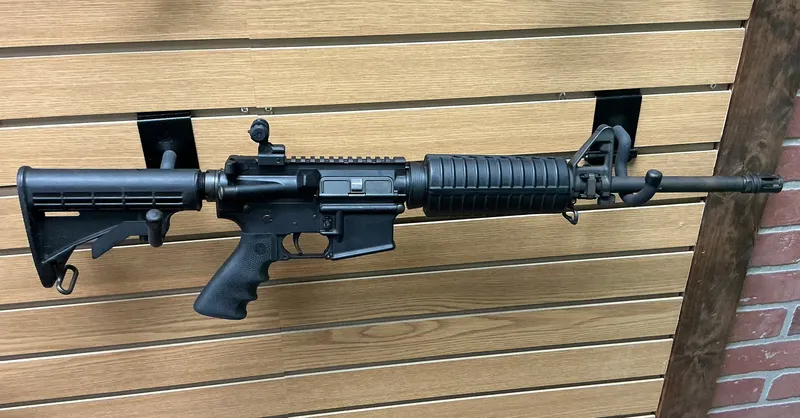 ROCK RIVER ARMS LAR-15 (Used)