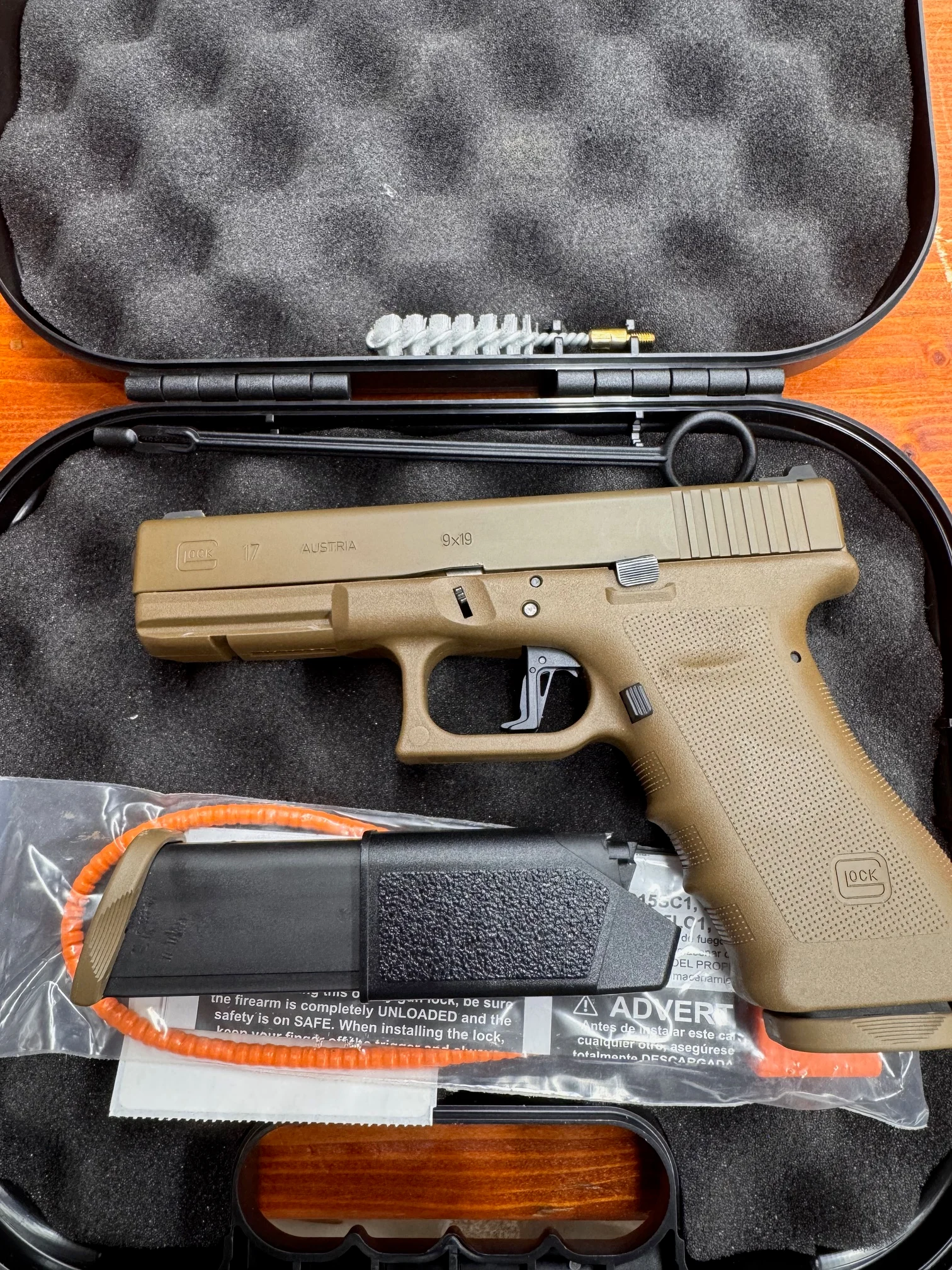 GLOCK G17 RTF2 VICKERS TACTICAL (Used)