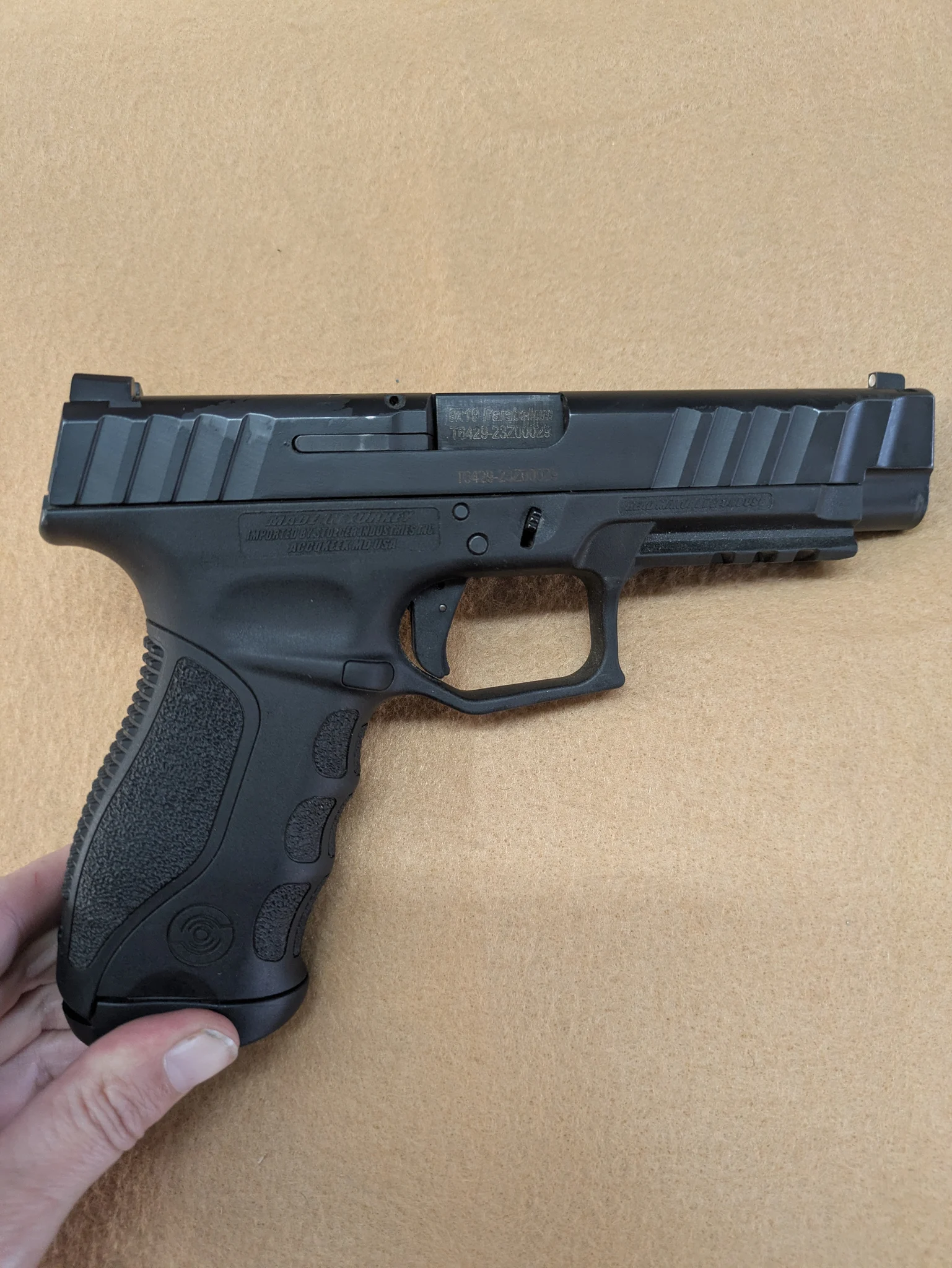 STOEGER STR-9F (Used)