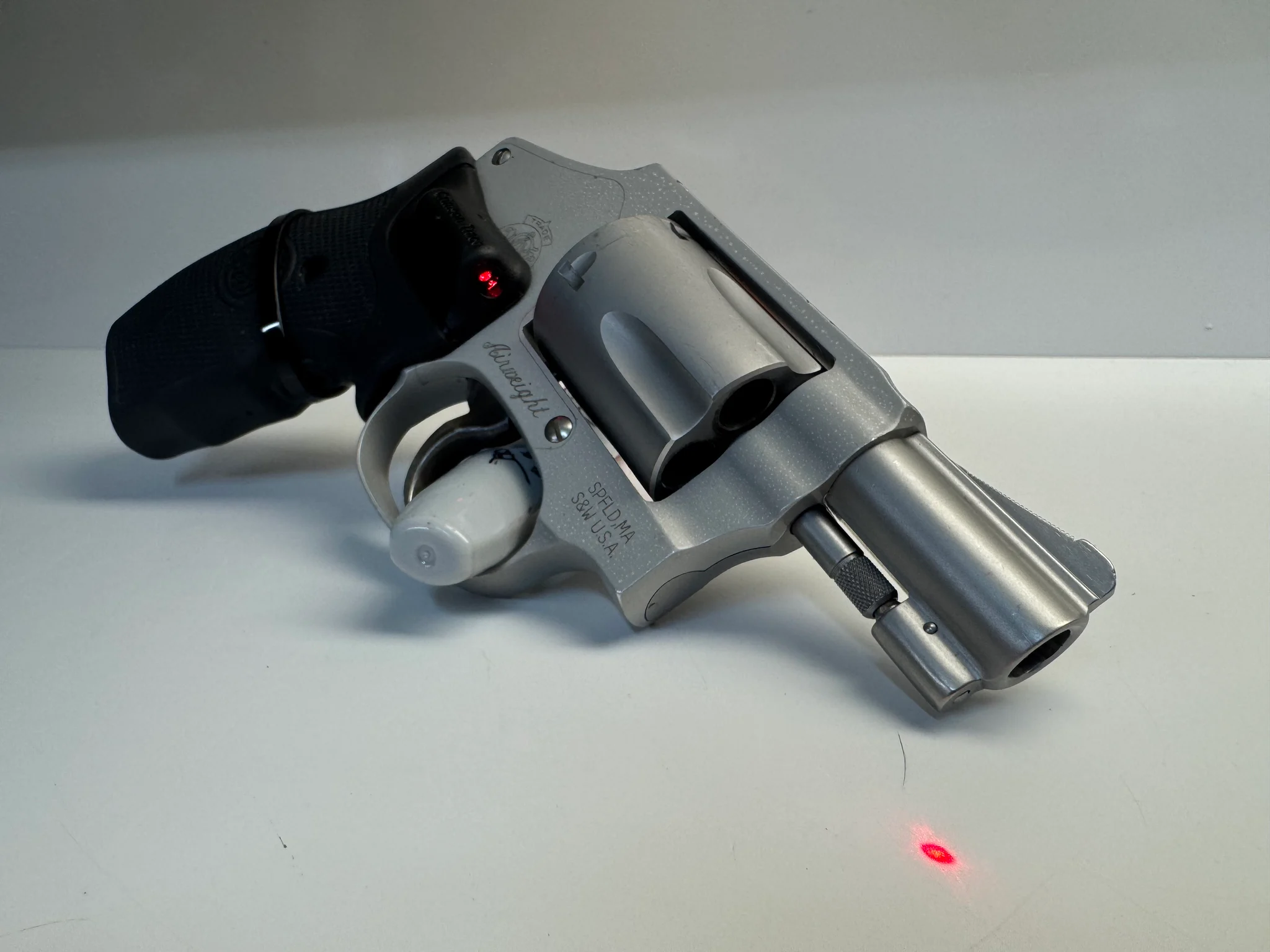 SMITH & WESSON AIRWEIGHT 642-2 (Used)